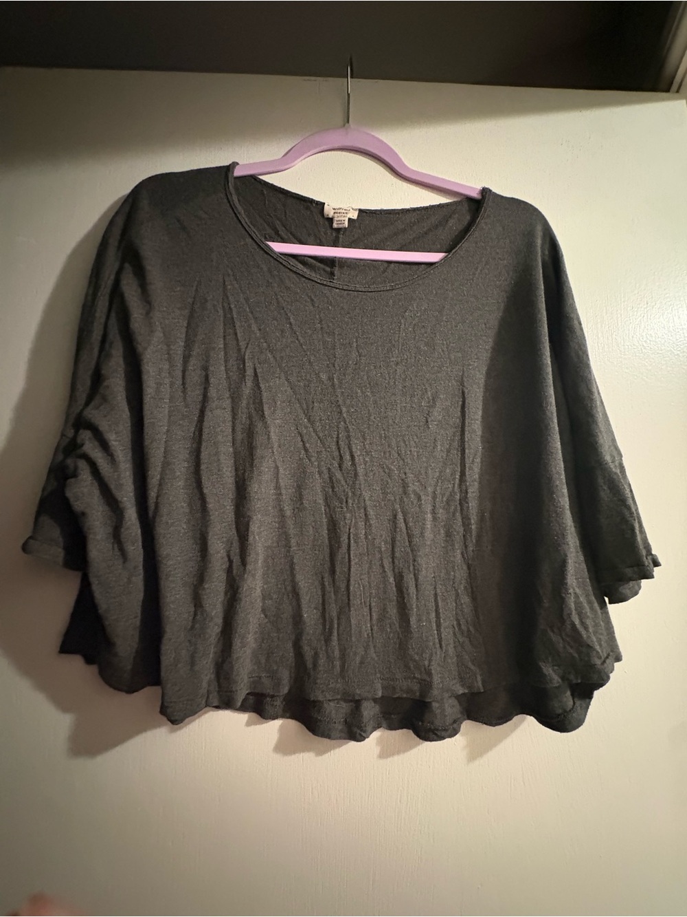 Aritzia Wilfred gray cropped oversized tshirt size medium